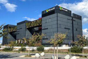 ایران: منافع اقتصادی و بانکی آمریکا و رژیم صهیونیستی در منطقه هدف قرار خواهند گرفت