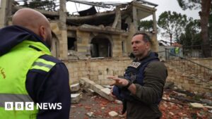 Lübnan’da İsrail Vahşeti: Paramedikler ‘Her Yere Saldırıyorlar’ Diyor